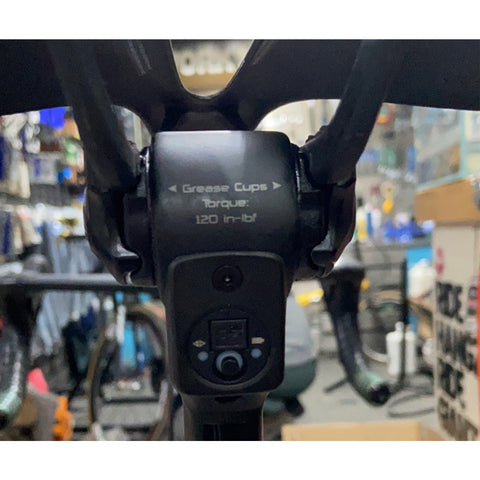 Seatpost Saddle 7x10 Clamp EAR + Ti Bolt Kit for CARBON RAIL, Compatible with Specialized S-Works