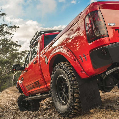 2pcs 45mm Car Adjustable Front Rear Bumper Lip Splitter Trunk Corner Edge Fender Hatch Lid Body Panel Fixed Lock Bar Support Strut Tie Rod Fastener Lever Universal Kit, Carbon Fiber Red