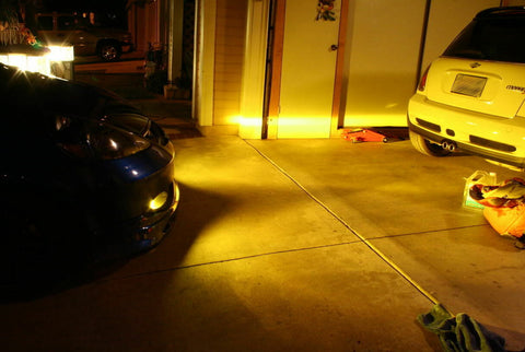 2Pcs Driving Fog Light Bulbs Kit 9006 HB4 Halogen Replacement 3000K Bright Amber