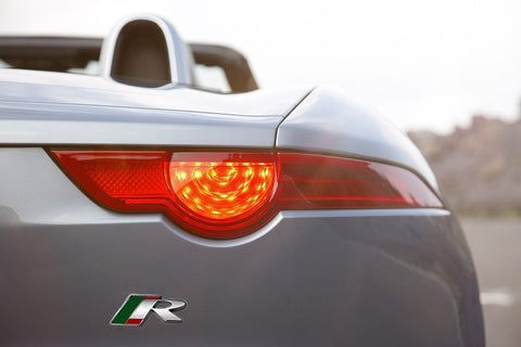 1x R Emblem Badge Metal Decal Sticker for JAGUAR Body Rear Trunk XF XE XKR XJR