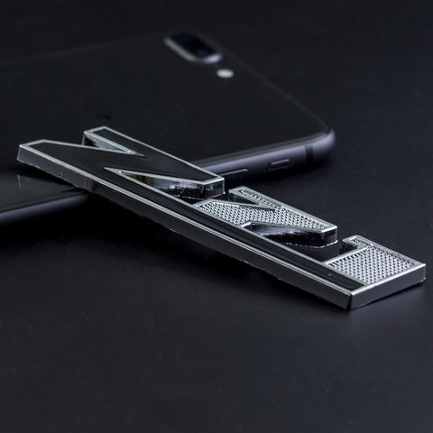 2X Black \ Red Z-71 Front Badge Emblem w/Grille Mount Insert Bracket For Chevrolet Avalanche Silverado Colorado Tahoe Suburban, etc