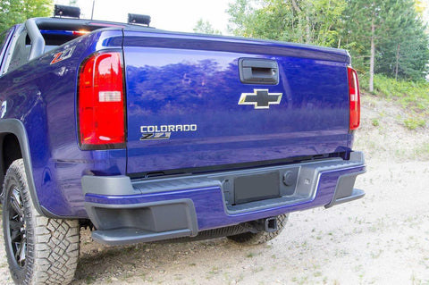 1X Black \ Red Z-71 Front Badge Emblem w/Grille Mount Insert Bracket For Chevrolet Avalanche Silverado Colorado Tahoe Suburban, etc