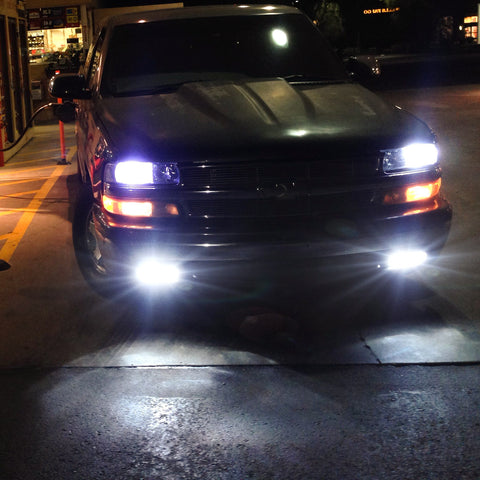 White LED Fog Light w/Bracket for Chevrolet Silverado 1500 2500 3500 1999-2002, LED Driving Fog Lamp Set Compatible with Chevrolet Suburban Tahoe 2000-2006, Clear Lens