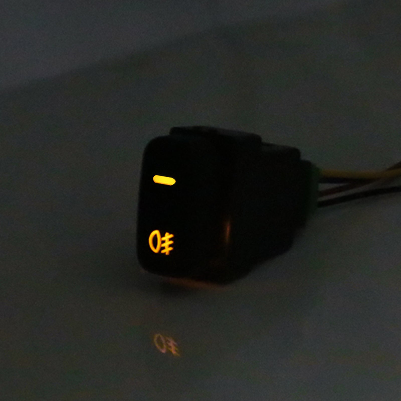 Hazard Light Switch Factory Style 4-Pole 12V Push Button Switch - Foto 3